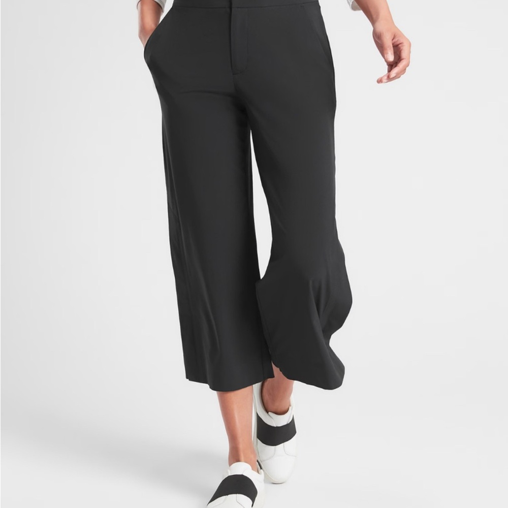 Athleta Tribeca crop Black Wide-Leg Women's Pants size 6